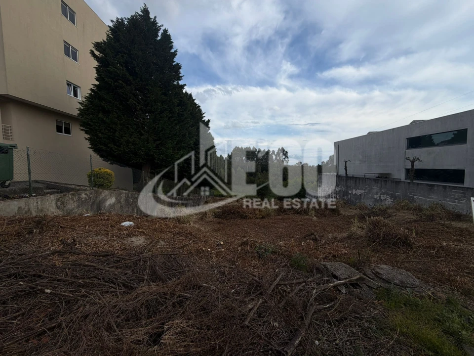 Terreno para Venda em Santa Maria da Feira, Travanca, Sanfins e Espargo Foto 2