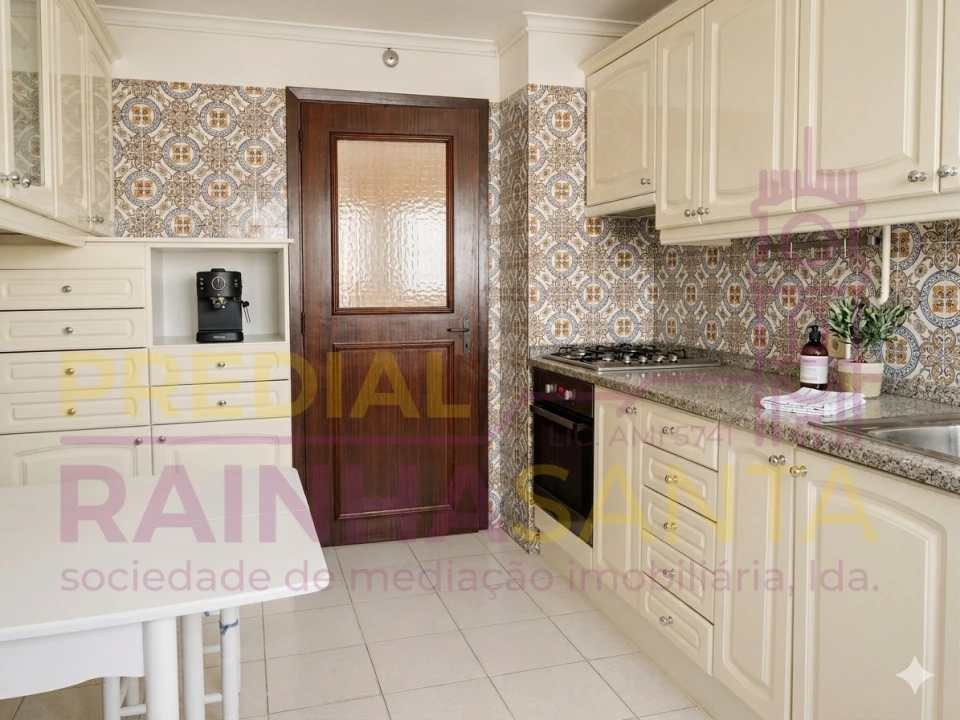 Apartamento T3 para Venda em São Martinho do Bispo e Ribeira de Frades Foto 1