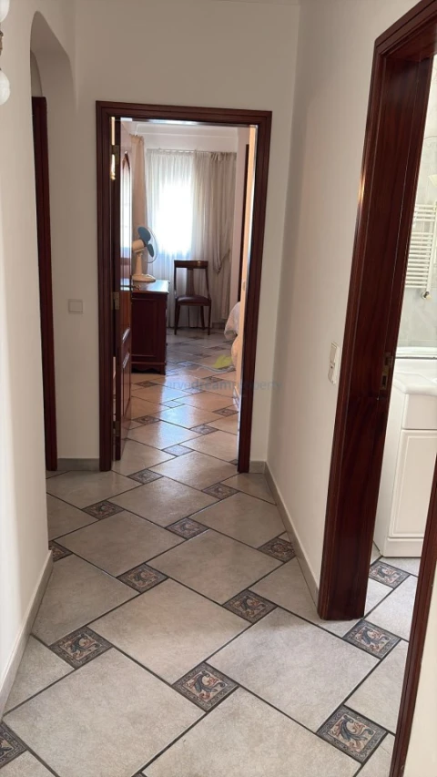 Moradia T5 para Venda em Quarteira