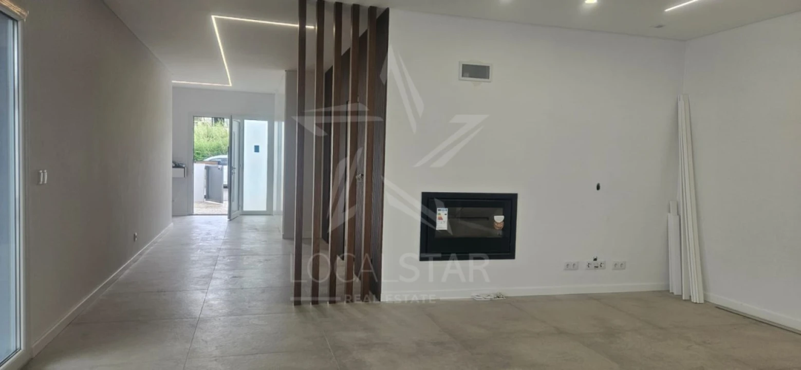 Moradia T4 para Venda em Nadadouro Foto 6