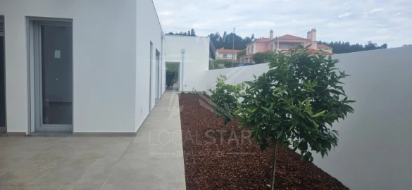 Moradia T4 para Venda em Nadadouro