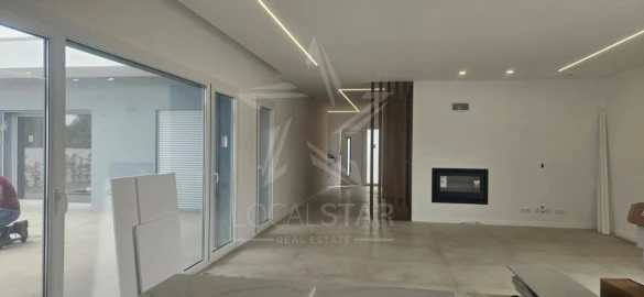 Moradia T4 para Venda em Nadadouro