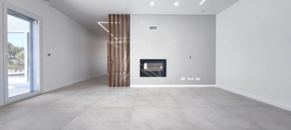Moradia T4 para Venda em Nadadouro