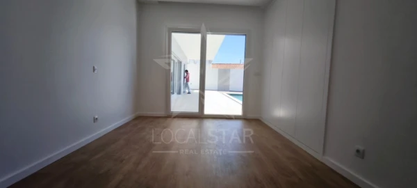 Moradia T4 para Venda em Nadadouro
