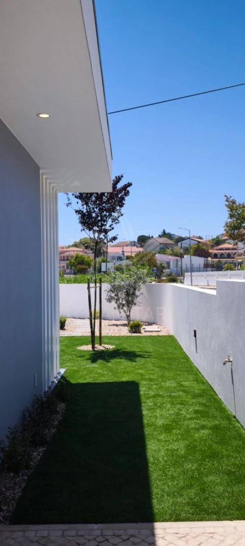 Moradia T4 para Venda em Nadadouro