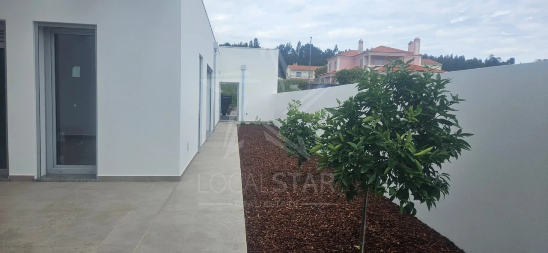 Moradia T4 para Venda em Nadadouro Foto 14