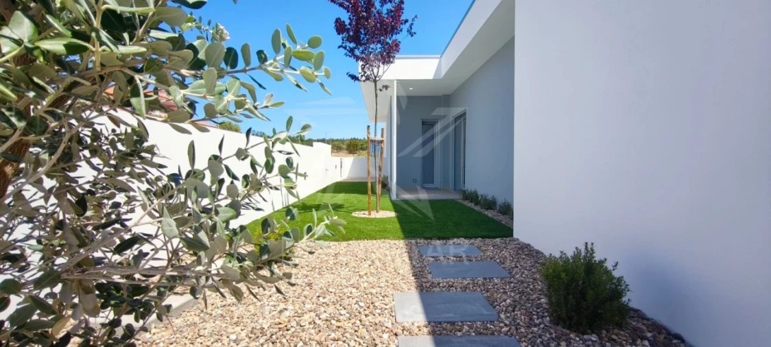 Moradia T4 para Venda em Nadadouro Foto 14