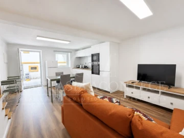 Moradia T2 para Venda em Crato e Mártires, Flor da Rosa e Vale do Peso