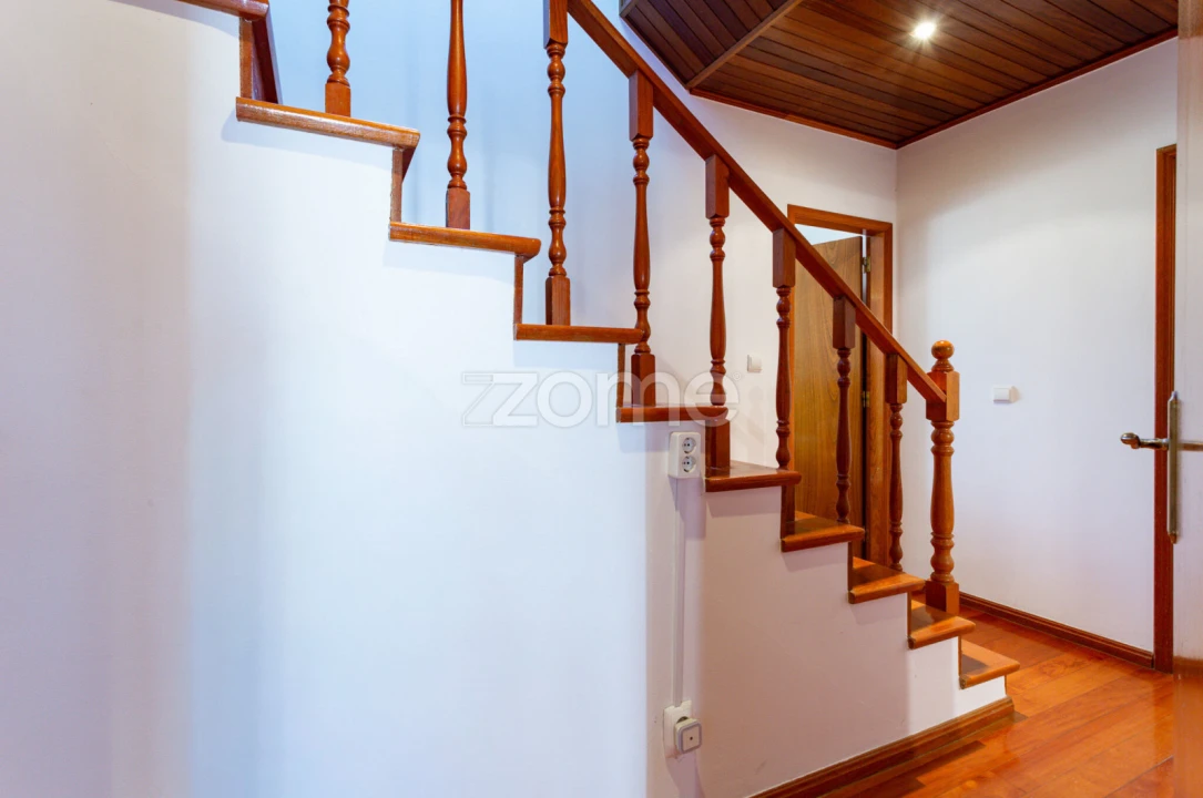 Apartamento T3 para Venda em São Domingos de Rana Foto 20