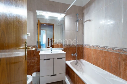 Apartamento T3 para Venda em São Domingos de Rana