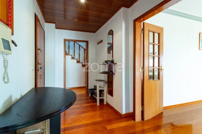 Apartamento T3 para Venda em São Domingos de Rana