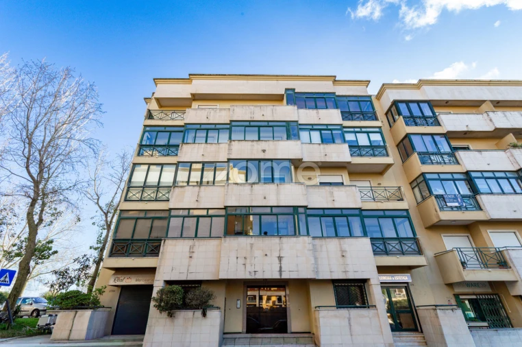 Apartamento T3 para Venda em São Domingos de Rana Foto 37
