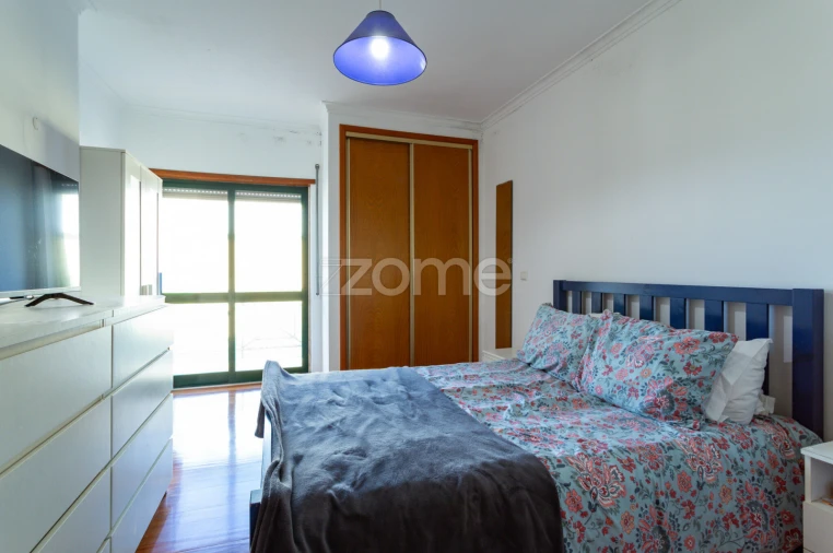 Apartamento T3 para Venda em São Domingos de Rana Foto 24