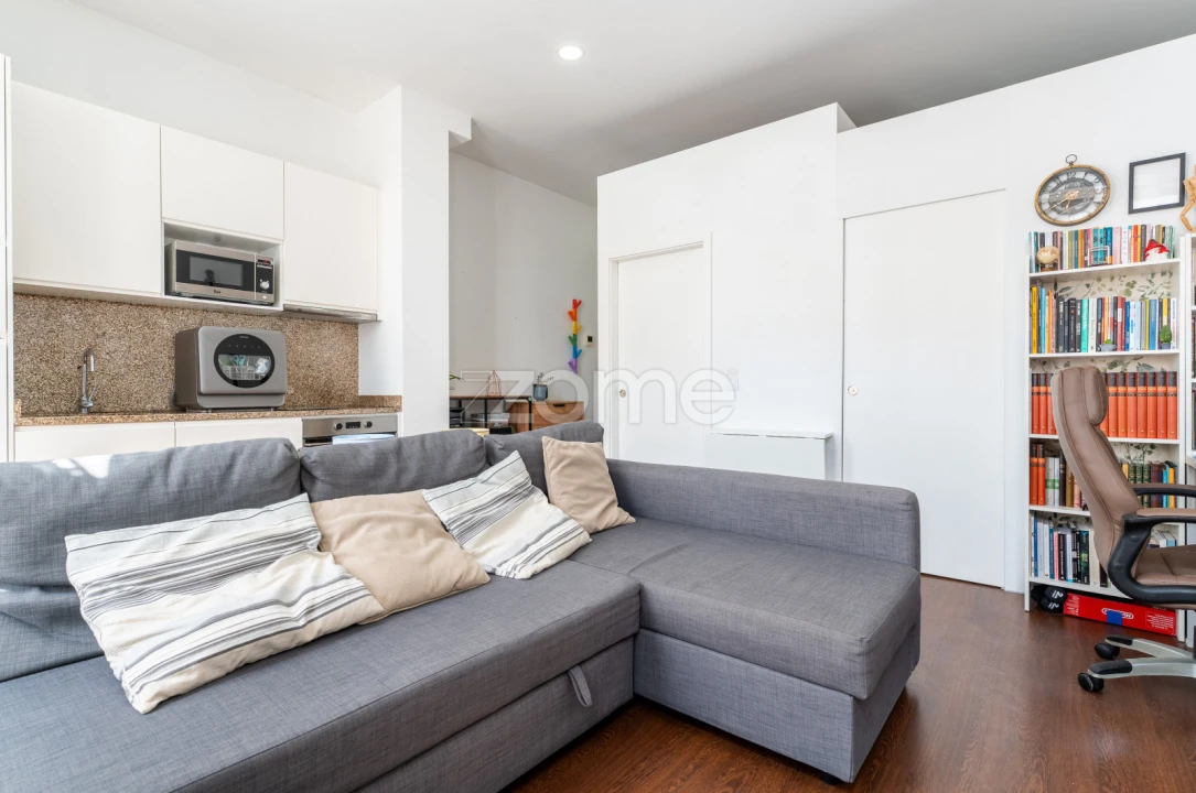 Apartamento T1 para Venda em Cedofeita, Santo Ildefonso, Sé, Miragaia, São Nicolau e Vitória Foto 2