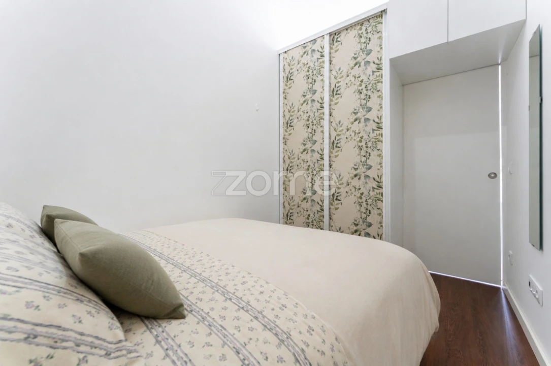 Apartamento T1 para Venda em Cedofeita, Santo Ildefonso, Sé, Miragaia, São Nicolau e Vitória Foto 3
