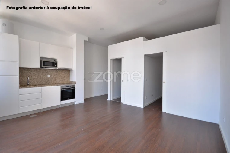 Apartamento T1 para Venda em Cedofeita, Santo Ildefonso, Sé, Miragaia, São Nicolau e Vitória Foto 22