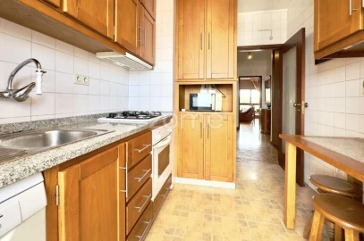 Apartamento T3 para Venda em Pedrouços