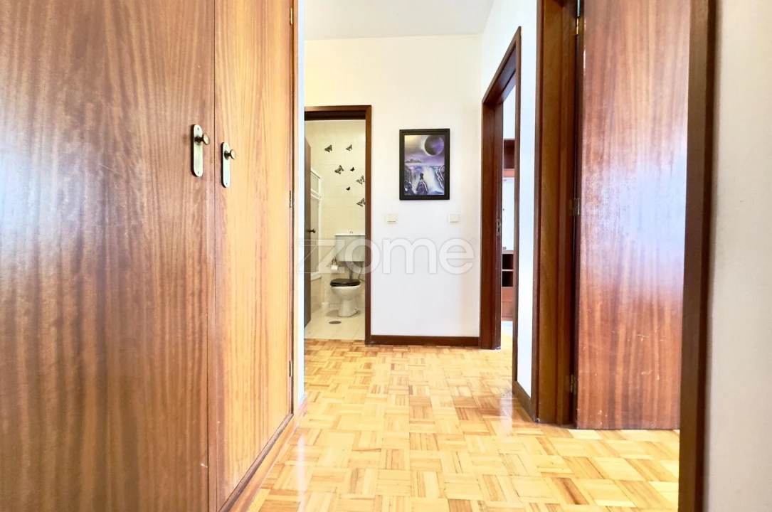 Apartamento T3 para Venda em Pedrouços Foto 7