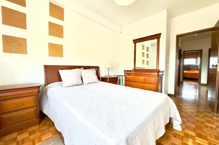 Apartamento T3 para Venda em Pedrouços Foto 14