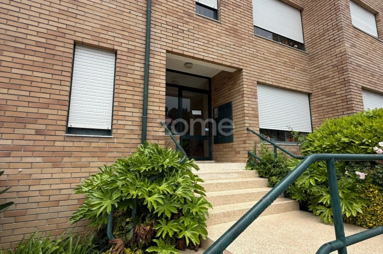 Apartamento T3 para Venda em Pedrouços Foto 2