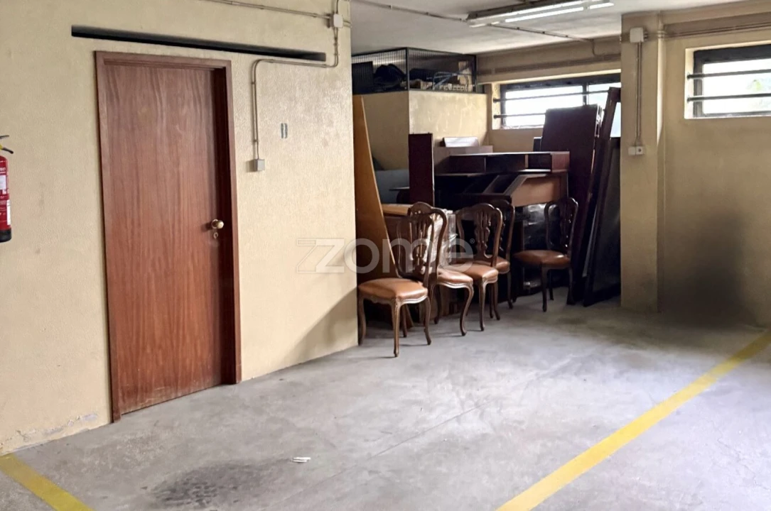 Apartamento T3 para Venda em Pedrouços Foto 18