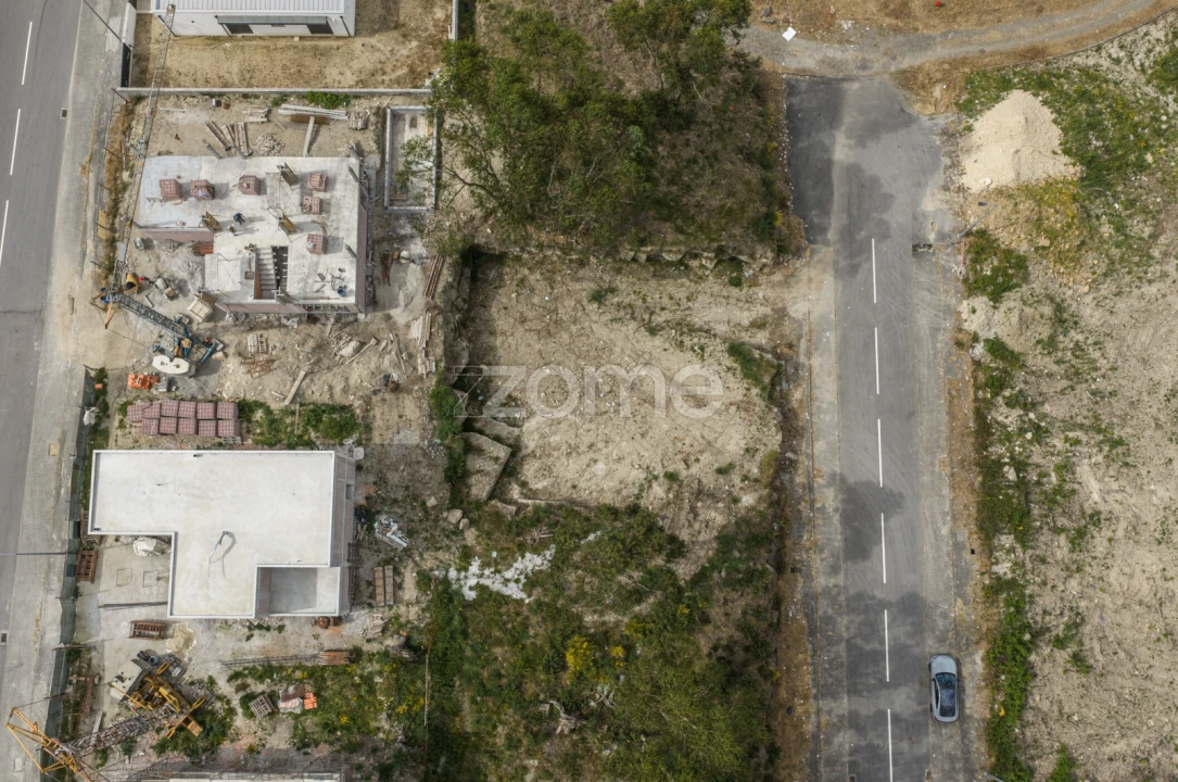 Terreno para Venda em Ruivães e Novais Foto 3