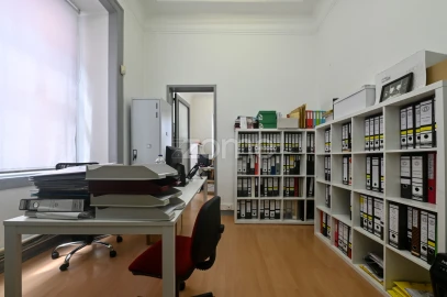 Prédio para Venda em Misericórdia