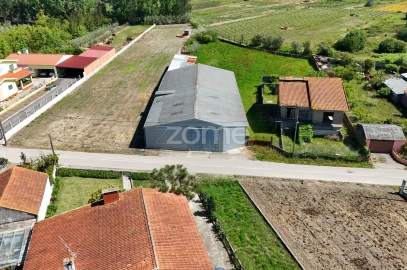 Terreno Comércio / Armazém para Venda em Covões e Camarneira