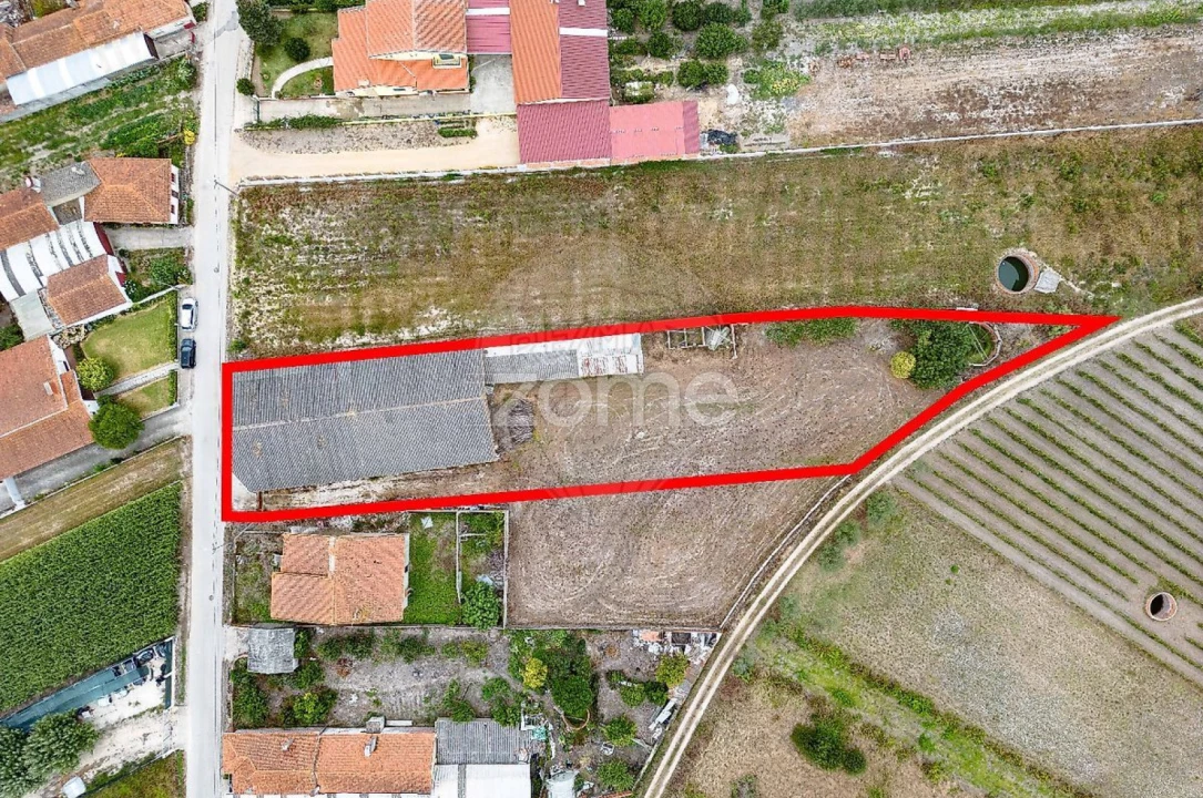 Terreno Comércio / Armazém para Venda em Covões e Camarneira Foto 7