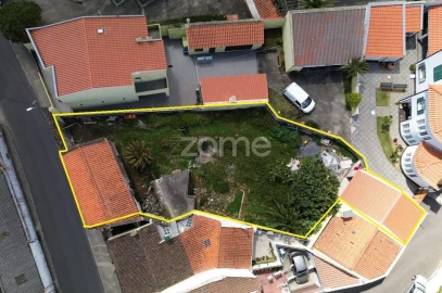 Moradia T3 para Venda em Fajã de Baixo