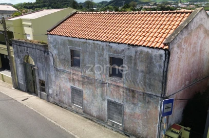 Moradia T3 para Venda em Fajã de Baixo