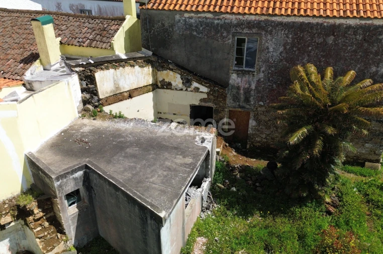 Moradia T3 para Venda em Fajã de Baixo Foto 11