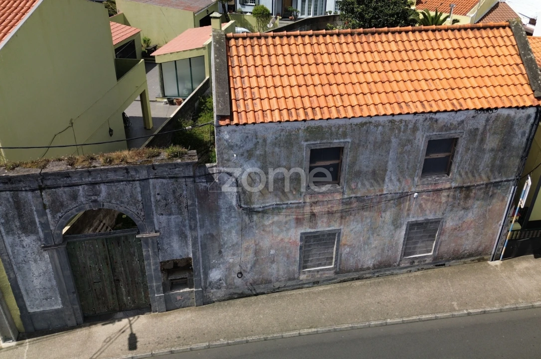 Moradia T3 para Venda em Fajã de Baixo Foto 1