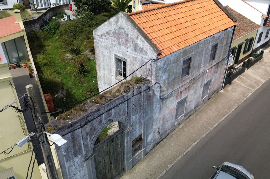 Moradia T3 para Venda em Fajã de Baixo Foto 4