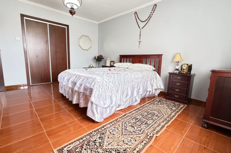 Moradia T3 para Venda em Fenais da Ajuda Foto 13