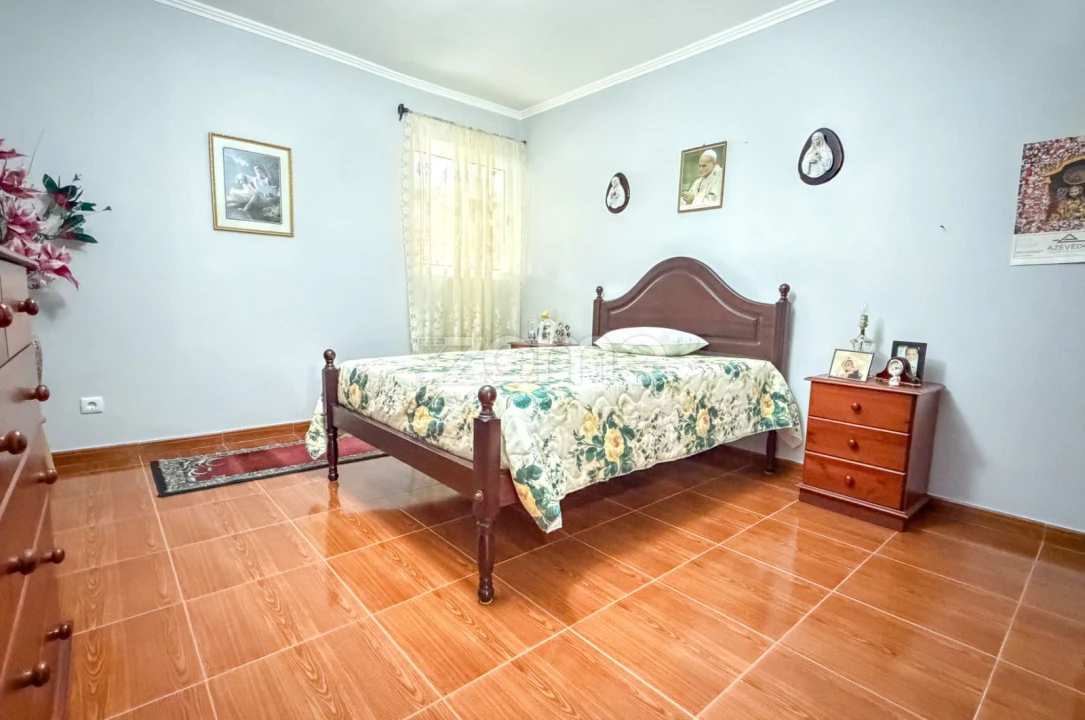 Moradia T3 para Venda em Fenais da Ajuda Foto 11