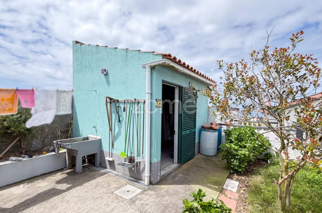 Moradia T3 para Venda em Fenais da Ajuda Foto 23