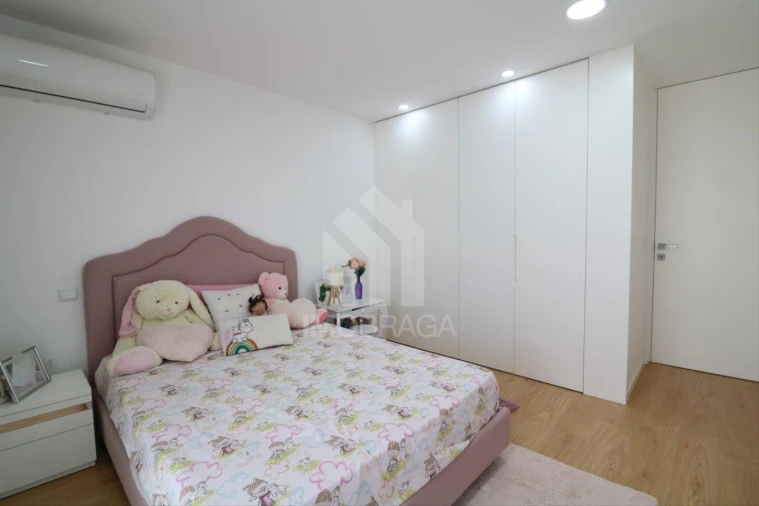 Moradia T3 para Venda em Merelim (São Pedro) e Frossos Foto 46