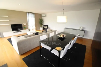 Apartamento T3 para Venda em Real, Dume e Semelhe