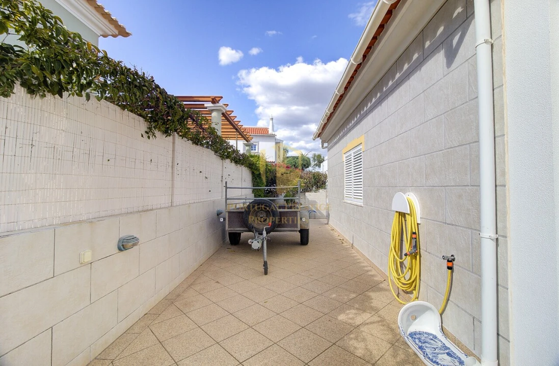 Moradia T3 para Venda em Castro Marim Foto 56