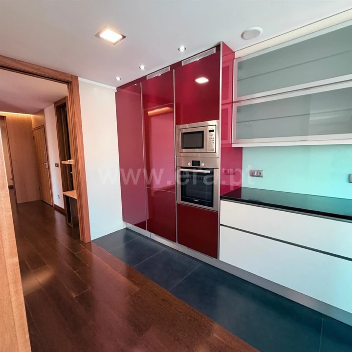 Apartamento T3 para Venda em Oliveira do Douro Foto 4