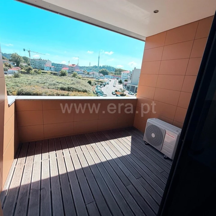 Apartamento T3 para Venda em Oliveira do Douro Foto 12