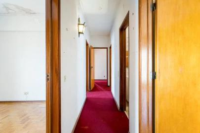 Apartamento T4 para Venda em Algés, Linda-A-Velha e Cruz Quebrada-Dafundo