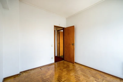 Apartamento T4 para Venda em Algés, Linda-A-Velha e Cruz Quebrada-Dafundo