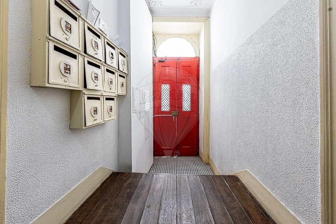 Apartamento T1 para Venda em Misericórdia Foto 25