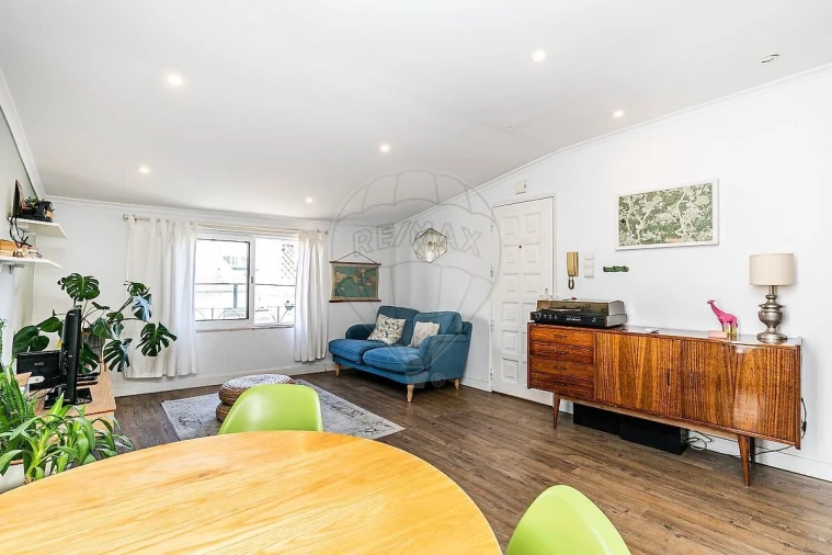 Apartamento T1 para Venda em Misericórdia Foto 4