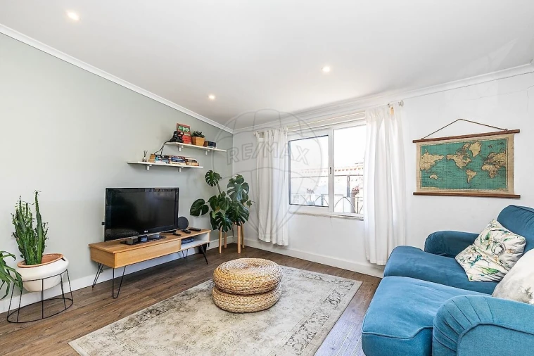 Apartamento T1 para Venda em Misericórdia Foto 5