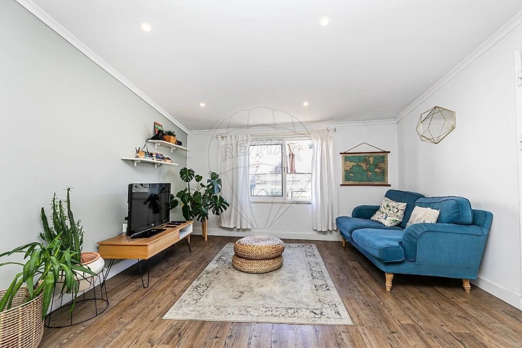 Apartamento T1 para Venda em Misericórdia Foto 3