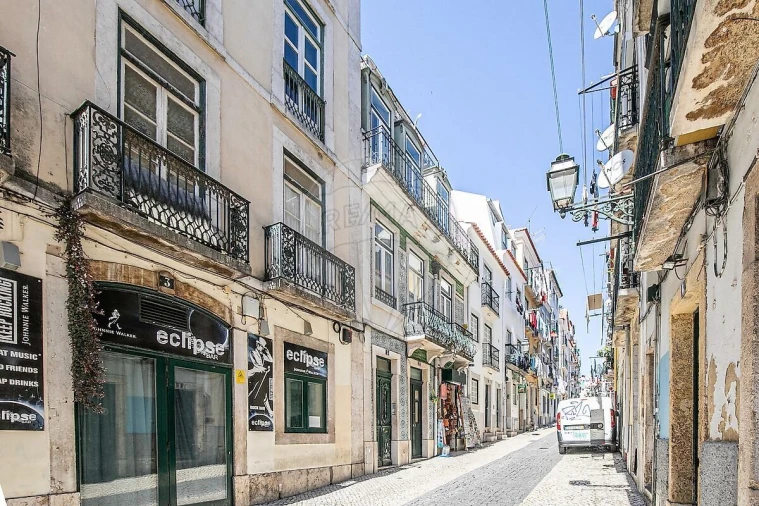 Apartamento T1 para Venda em Misericórdia Foto 20