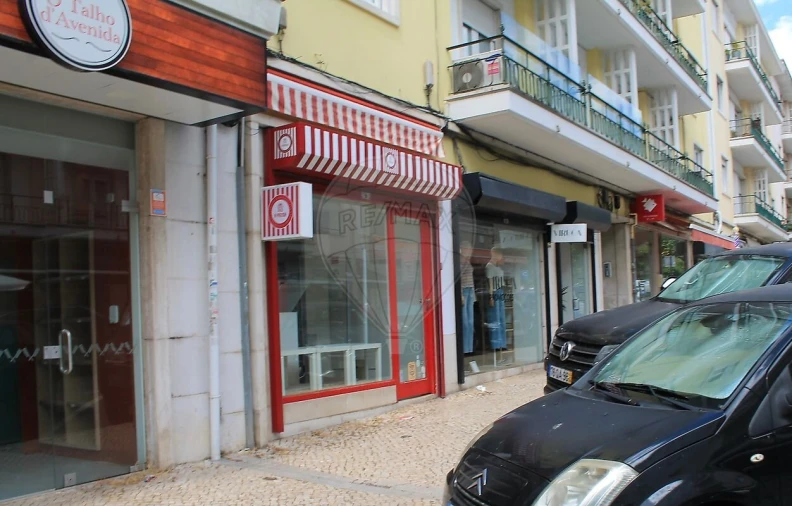 Loja para Arrendamento em Alvalade Foto 11
